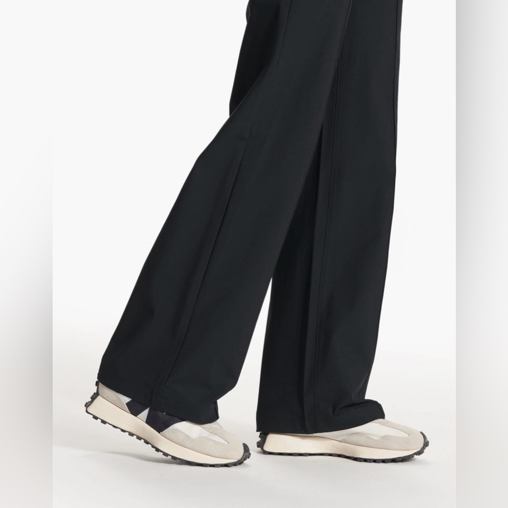 NWT Vuori Womens VersaLife™ Meta Wideleg Tailored Pant Black - Picture 8 of 10